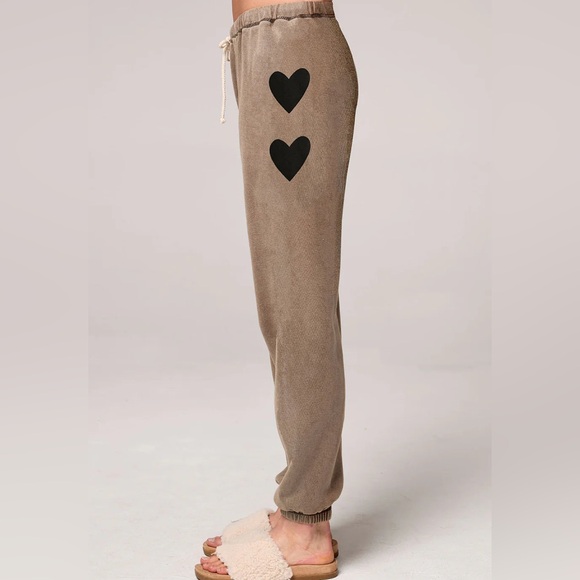 Saltwater Luxe Lounge Set Brown Heart Kevvy Sweatshirt and Elara Pants S / M - Picture 4 of 13